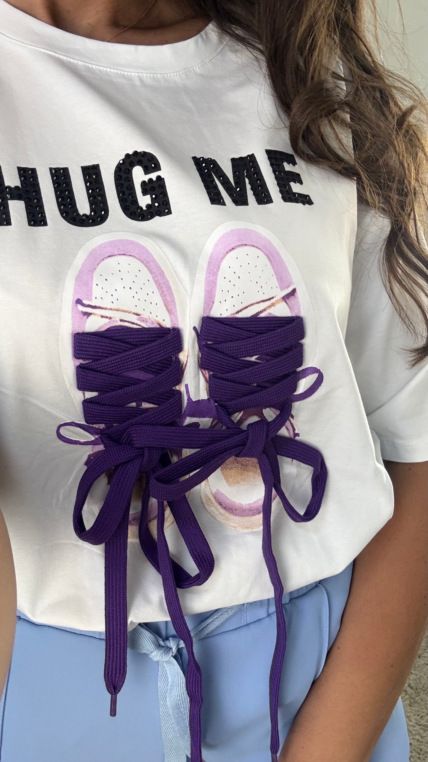 T-shirt hug me