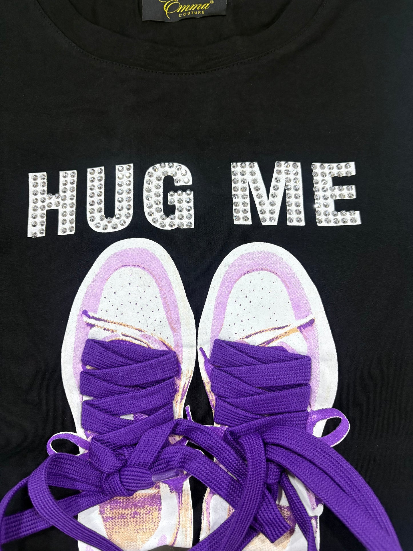 T-shirt hug me