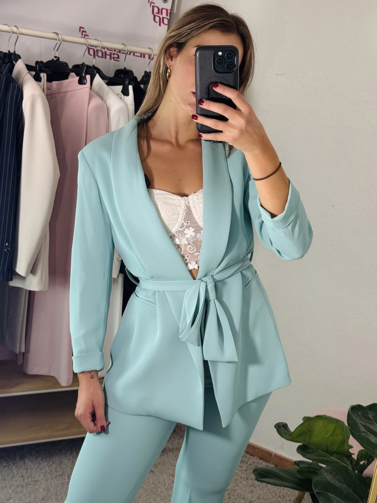 Tailleur Asia
