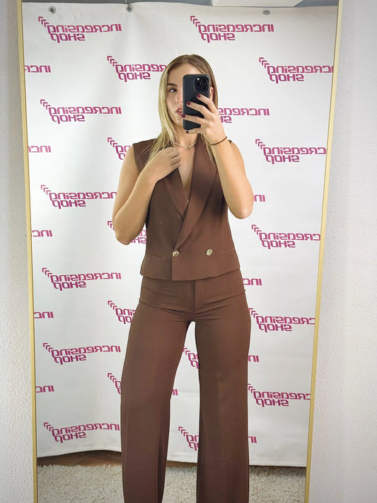 Tailleur smanicato Ramona